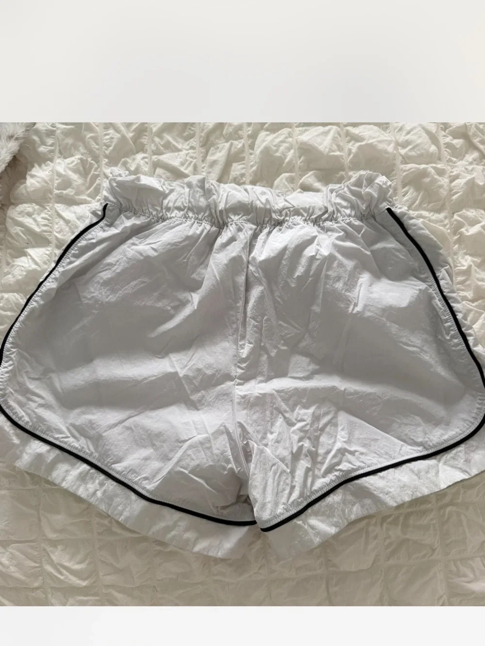ALO Yoga White Athletic Shorts with Black Piping